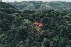 Aerial-view-of-two-of-the-Forest-Pavilions-at-Living-age-Koslanda