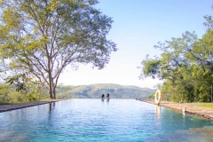 Romantic Hotel Infinity pool Sri Lanka