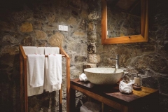 Pepper Garden Cottage Bathroom